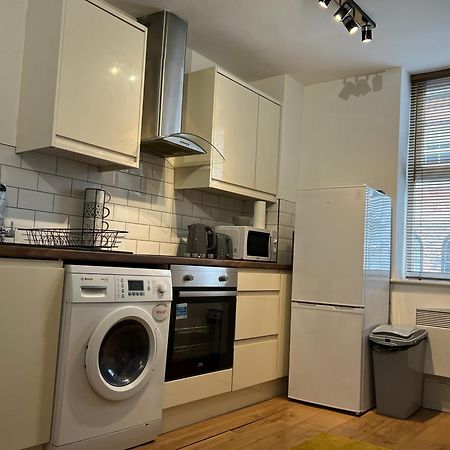 Ferienwohnung Cairo Street Ground Floor Warrington Exterior foto