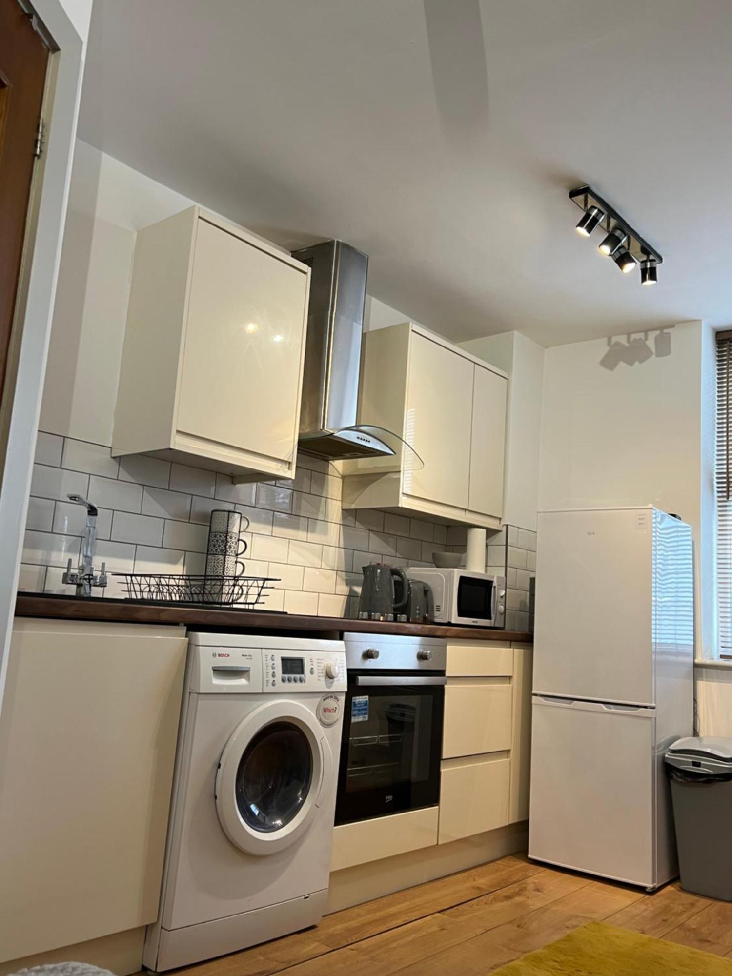 Ferienwohnung Cairo Street Ground Floor Warrington Exterior foto